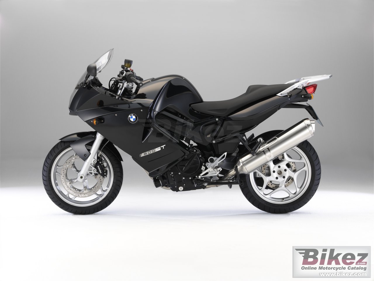 Big BMW f 800 st picture and wallpaper from Bikez.com